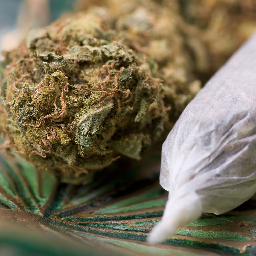 Marijuana May Help Ease Nerve Pain, Review Finds